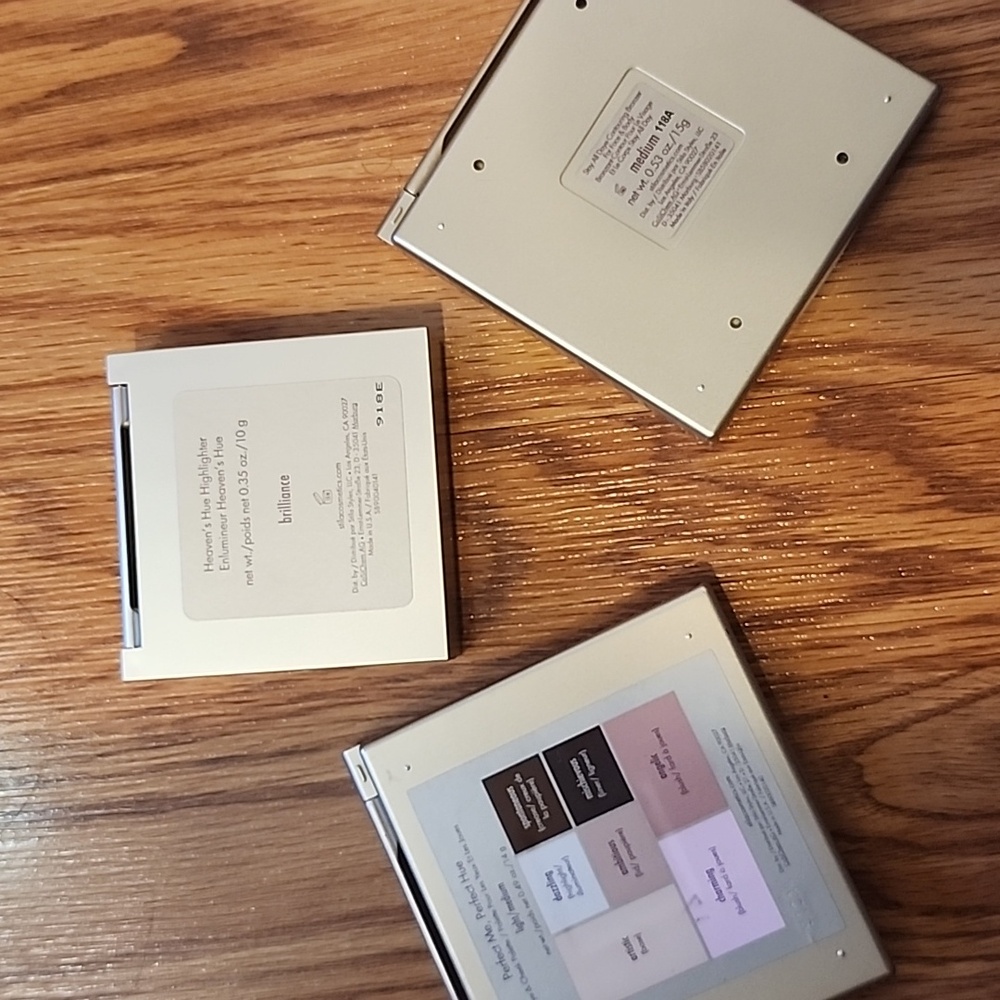 Stila Bundle - Picture 2 of 3